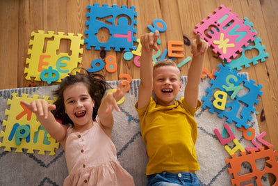 5 einfache Möglichkeiten, Kindern das Alphabet beizubringen