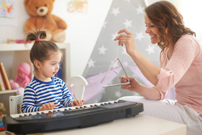 5 leçons de vie que les enfants apprennent en jouant du piano